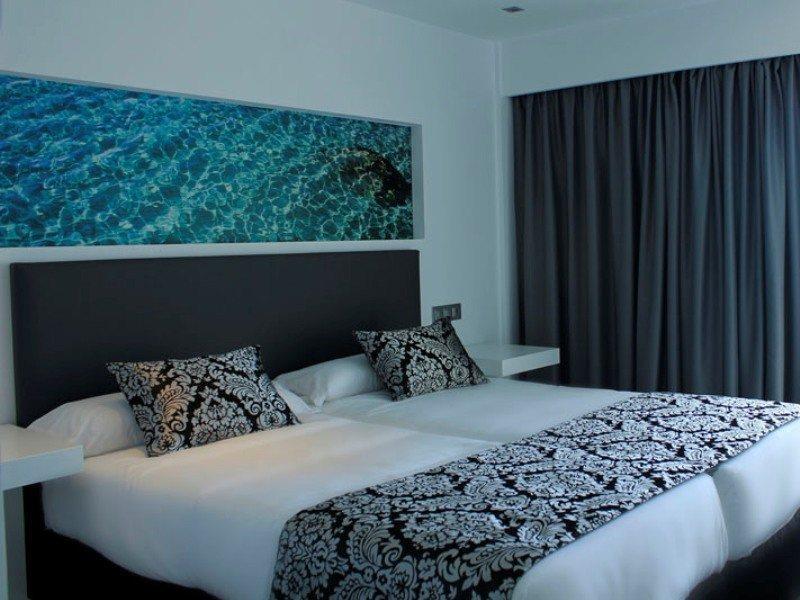 Bg Nautico Ebeso Hotel อิบิซาทาวน์ ภายนอก รูปภาพ